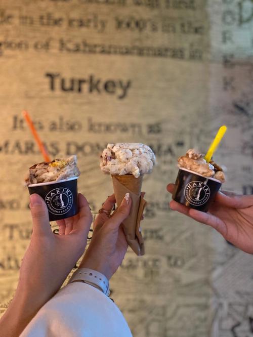土耳其冰淇淋老板被家长暴揍